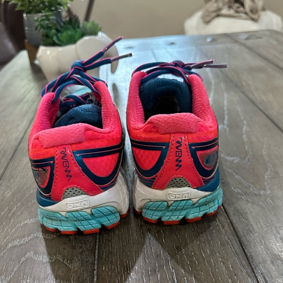 Brooks Ravenna Running Shoes - Picture 7 of 11